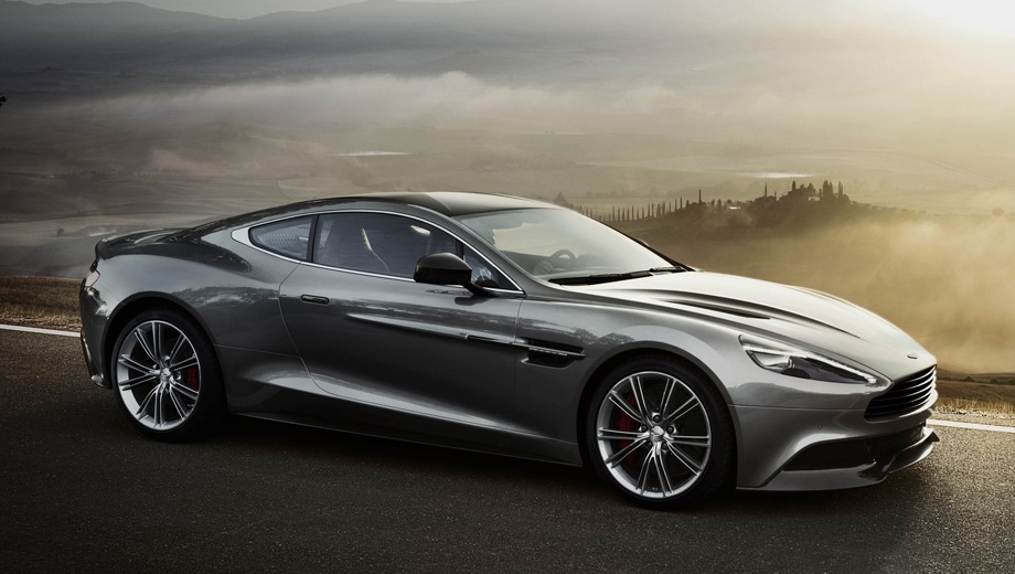 Aston Martin Vanquish. Выпускается с 2012 года. Одна базовая комплектация. Цена 30 251 568 руб.Двигатель 5.9, бензиновый. Привод задний. КПП: автоматическая.