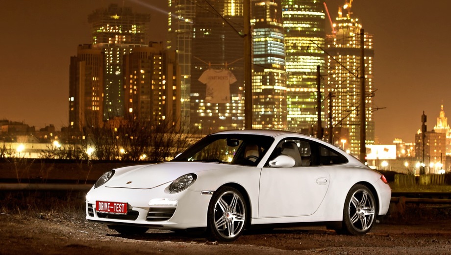 Porsche 911. Выпускается с 2009 года. Цена пока неизвестна.