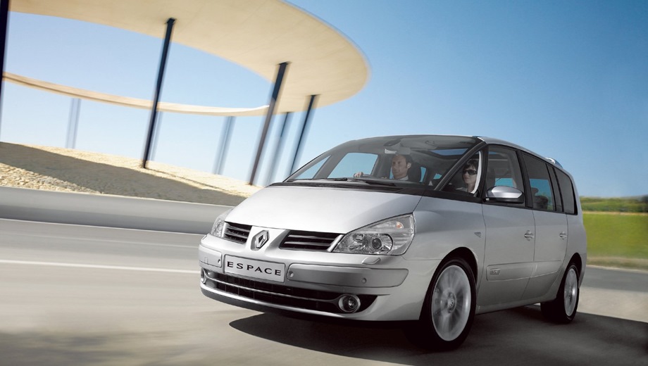 Renault Espace. Выпускается с 2002 года. Одна базовая комплектация. Цена 1 472 900 руб.Двигатель 2.0, бензиновый. Привод передний. КПП: автоматическая.