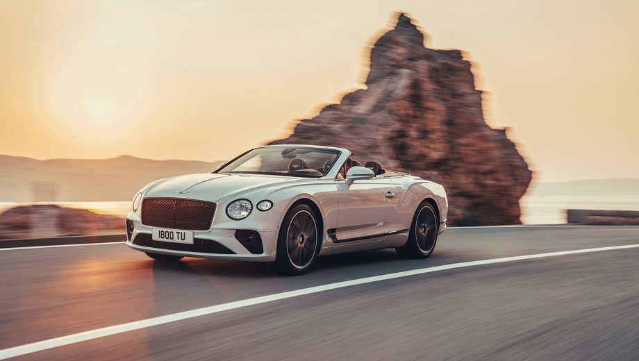 Bentley Continental GTC. Выпускается с 2018 года. Одна базовая комплектация. Цена 17 299 000 руб.Двигатель 6.0, бензиновый. Привод полный. КПП: роботизированная.