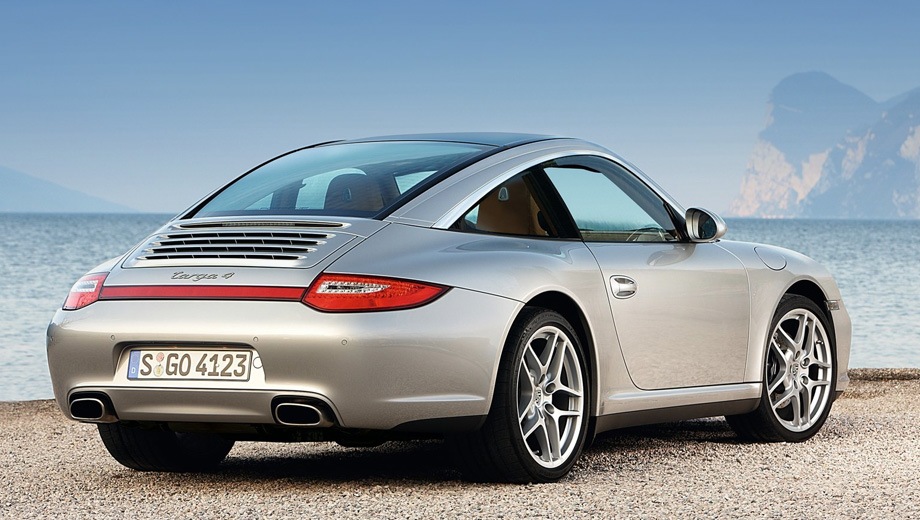 Porsche 911 Targa (997). Выпускается с 2004 года. Две базовые комплектации. Цены от 5 522 000 до 6 198 000 руб.Двигатель от 3.6 до 3.8, бензиновый. Привод полный. КПП: механическая.