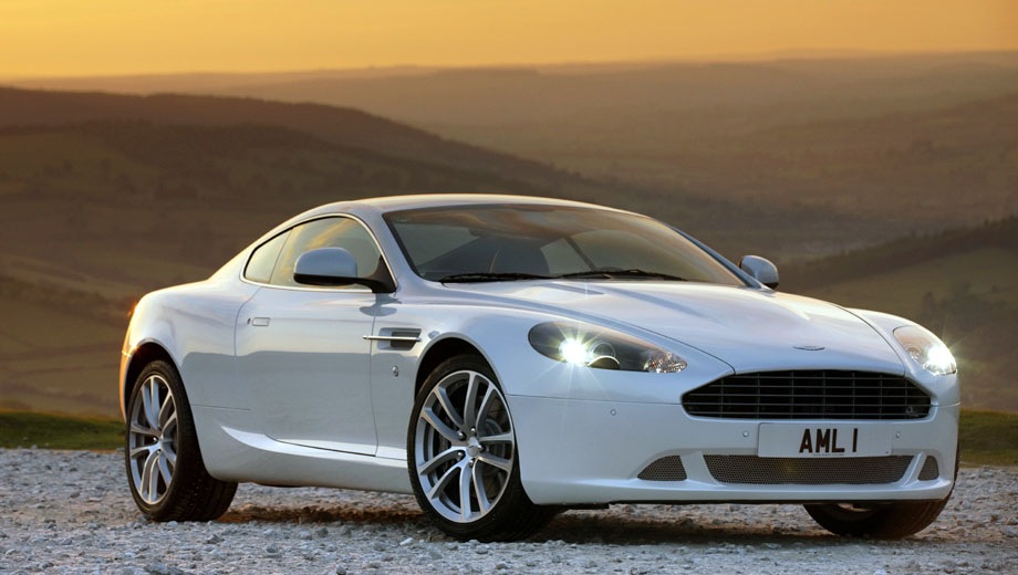 Aston Martin DB9 Coupe. Выпускается с 2004 года. Одна базовая комплектация. Цена 20 889 260 руб.Двигатель 5.9, бензиновый. Привод задний. КПП: автоматическая.