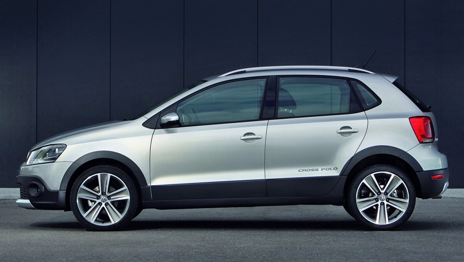 Volkswagen CrossPolo. Выпускается с 2010 года. Одна базовая комплектация. Цена 768 000 руб.Двигатель 1.4, бензиновый. Привод передний. КПП: роботизированная.
