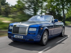 Rolls-Royce Phantom Drophead Coupe. Выпускается с 2008 года. Одна базовая комплектация. Цена 53 222 400 руб.Двигатель 6.7, бензиновый. Привод задний. КПП: автоматическая.