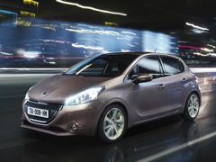 Peugeot 208 5D. Выпускается с 2012 года. Одна базовая комплектация. Цена 928 000 руб.Двигатель 1.2, бензиновый. Привод передний. КПП: механическая.