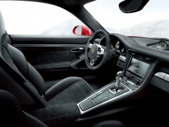 Porsche 911 GT3 (2013). Выпускается с 2013 года. Две базовые комплектации. Цены от 8 037 000 до 10 551 000 руб.Двигатель от 3.8 до 4.0, бензиновый. Привод задний. КПП: роботизированная.