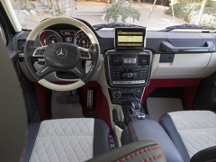 Mercedes-Benz G 63 AMG 6x6. Выпускается с 2013 года. Одна базовая комплектация. Цена 28 660 000 руб.Двигатель 5.5, бензиновый. Привод полный. КПП: автоматическая.