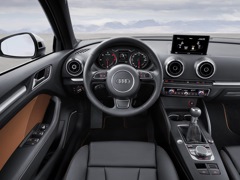 Audi A3 Sedan (2013). Выпускается с 2013 года. Девятнадцать базовых комплектаций. Цены от 1 414 000 до 1 804 000 руб.Двигатель от 1.4 до 2.0, бензиновый и дизельный. Привод передний и полный. КПП: механическая и роботизированная.