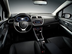 Suzuki SX4 (2013). Выпускается с 2013 года. Десять базовых комплектаций. Цены от 899 000 до 1 139 000 руб.Двигатель 1.6, бензиновый. Привод передний и полный. КПП: механическая и вариатор.