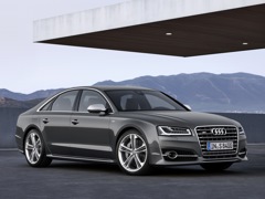 Audi S8 (2012). Выпускается с 2012 года. Одна базовая комплектация. Цена 8 080 000 руб.Двигатель 4.0, бензиновый. Привод полный. КПП: автоматическая.