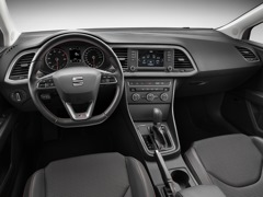 SEAT Leon ST. Выпускается с 2013 года. Двенадцать базовых комплектаций. Марка официально не представлена на российском рынке.Двигатель от 1.2 до 1.8, бензиновый. Привод передний. КПП: механическая и роботизированная.