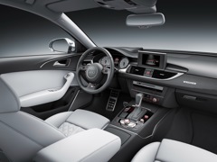 Audi S6 Avant. Выпускается с 2012 года. Одна базовая комплектация. Цена 5 670 000 руб.Двигатель 4.0, бензиновый. Привод полный. КПП: роботизированная.