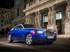 Rolls-Royce Wraith. Выпускается с 2013 года. Одна базовая комплектация. Цена 24 500 000 руб.Двигатель 6.6, бензиновый. Привод задний. КПП: автоматическая.