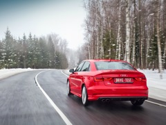 Audi S3 Sedan (2013). Выпускается с 2013 года. Две базовые комплектации. Цены от 2 684 000 до 2 755 000 руб.Двигатель 2.0, бензиновый. Привод полный. КПП: механическая и роботизированная.