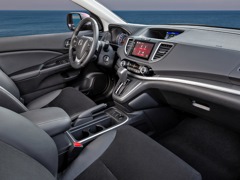 Honda CR-V (2015). Выпускается с 2015 года. Две базовые комплектации. Цены от 1 729 900 до 1 849 900 руб.Двигатель 2.0, бензиновый. Привод полный. КПП: автоматическая.