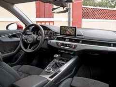 Audi A4 (2015). Выпускается с 2015 года. Двадцать восемь базовых комплектаций. Цены от 2 205 000 до 3 082 000 руб.Двигатель от 1.4 до 2.0, бензиновый и дизельный. Привод передний и полный. КПП: роботизированная.
