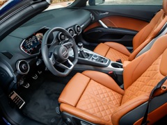 Audi TT Roadster. Выпускается с 2014 года. Пятнадцать базовых комплектаций. Цены от 2 305 000 до 2 970 000 руб.Двигатель от 1.8 до 2.0, бензиновый. Привод передний и полный. КПП: механическая и роботизированная.