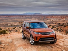 Land Rover Discovery. Выпускается с 2017 года. Шесть базовых комплектаций. Цены от 4 585 000 до 6 579 000 руб.Двигатель 3.0, дизельный и бензиновый. Привод полный. КПП: автоматическая.
