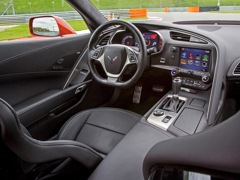 Chevrolet Corvette Z06. Выпускается с 2016 года. Одна базовая комплектация. Цена 8 800 000 руб.Двигатель 6.2, бензиновый. Привод задний. КПП: механическая.
