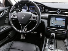 Maserati Quattroporte. Выпускается с 2012 года. Три базовые комплектации. Цены от 6 480 000 до 9 600 000 руб.Двигатель от 3.0 до 3.8, дизельный и бензиновый. Привод задний и полный. КПП: автоматическая.