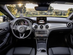 Mercedes-Benz GLA (2013). Выпускается с 2013 года. Две базовые комплектации. Цены от 2 440 000 до 2 800 000 руб.Двигатель от 1.6 до 2.0, бензиновый. Привод передний и полный. КПП: роботизированная.