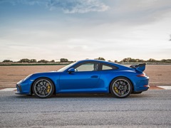 Porsche 911 GT3 (2017). Выпускается с 2017 года. Две базовые комплектации. Цена 10 318 000 руб.Двигатель 4.0, бензиновый. Привод задний. КПП: механическая и роботизированная.