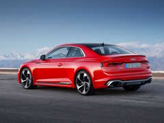 Audi RS 5 (2017). Выпускается с 2017 года. Одна базовая комплектация. Цена 6 045 000 руб.Двигатель 2.9, бензиновый. Привод полный. КПП: автоматическая.