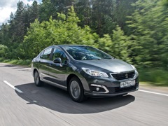 Peugeot 408. Выпускается с 2012 года. Три базовые комплектации. Цены от 1 399 000 до 1 526 000 руб.Двигатель 1.6, бензиновый. Привод передний. КПП: механическая и автоматическая.