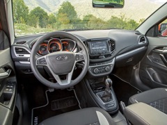 Lada Vesta SW Cross. Выпускается с 2017 года. Десять базовых комплектаций. Цены от 1 007 900 до 1 235 900 руб.Двигатель от 1.6 до 1.8, бензиновый. Привод передний. КПП: механическая и вариатор.