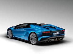 Lamborghini Aventador S Roadster. Выпускается с 2017 года. Одна базовая комплектация. Цена 22 379 529 руб.Двигатель 6.5, бензиновый. Привод полный. КПП: роботизированная.