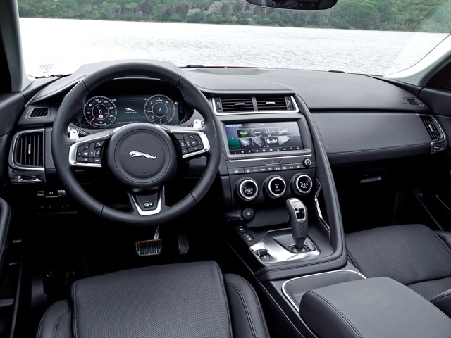 Jaguar E-Pace: цены, комплектации, тест-драйвы, отзывы, форум, фото, видео  — ДРАЙВ