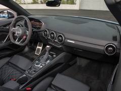 Audi TT RS. Выпускается с 2016 года. Одна базовая комплектация. Цена 4 962 000 руб.Двигатель 2.5, бензиновый. Привод полный. КПП: роботизированная.