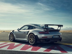 Porsche 911 GT2 RS. Выпускается с 2017 года. Одна базовая комплектация. Цена 19 245 000 руб.Двигатель 3.8, бензиновый. Привод задний. КПП: роботизированная.