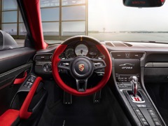 Porsche 911 GT2 RS. Выпускается с 2017 года. Одна базовая комплектация. Цена 19 245 000 руб.Двигатель 3.8, бензиновый. Привод задний. КПП: роботизированная.