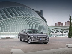 Audi A8. Выпускается с 2017 года. Пятнадцать базовых комплектаций. Цены от 8 051 000 до 11 636 000 руб.Двигатель от 3.0 до 4.0, дизельный и бензиновый. Привод полный. КПП: автоматическая.