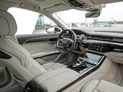Audi A8. Выпускается с 2017 года. Пятнадцать базовых комплектаций. Цены от 8 051 000 до 11 636 000 руб.Двигатель от 3.0 до 4.0, дизельный и бензиновый. Привод полный. КПП: автоматическая.