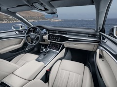 Audi A7 Sportback. Выпускается с 2018 года. Двенадцать базовых комплектаций. Цены от 4 750 000 до 6 470 000 руб.Двигатель от 2.0 до 3.0, бензиновый и дизельный. Привод полный. КПП: роботизированная и автоматическая.