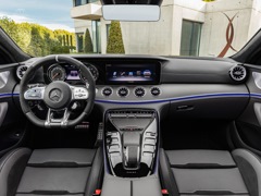 Mercedes-Benz GT AMG Liftback. Выпускается с 2017 года. Три базовые комплектации. Цены от 8 760 000 до 13 750 000 руб.Двигатель от 3.0 до 4.0, бензиновый. Привод полный. КПП: роботизированная.