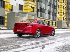 Mazda 3 Sedan. Выпускается с 2019 года. Одна базовая комплектация. Цена 1 603 000 руб.Двигатель 1.5, бензиновый. Привод передний. КПП: автоматическая.