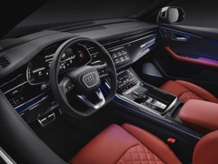 Audi SQ8. Выпускается с 2019 года. Одна базовая комплектация. Цена 8 500 000 руб.Двигатель 4.0, дизельный. Привод полный. КПП: автоматическая.
