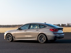 BMW 6 GT. Выпускается с 2020 года. Четыре базовые комплектации. Цены от 4 990 000 до 6 150 000 руб.Двигатель от 2.0 до 3.0, бензиновый и дизельный. Привод задний и полный. КПП: автоматическая.