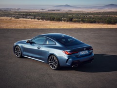 BMW 4 Series. Выпускается с 2020 года. Шесть базовых комплектаций. Цены от 3 650 000 до 5 240 000 руб.Двигатель от 2.0 до 3.0, бензиновый и дизельный. Привод задний и полный. КПП: автоматическая.