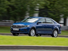 Volkswagen Polo Liftback. Выпускается с 2020 года. Десять базовых комплектаций. Цены от 1 620 900 до 2 026 900 руб.Двигатель от 1.4 до 1.6, бензиновый. Привод передний. КПП: механическая, автоматическая и роботизированная.