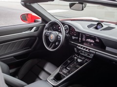 Porsche 911 Turbo Cabriolet. Выпускается с 2018 года. Две базовые комплектации. Цены от 16 520 000 до 18 770 000 руб.Двигатель 3.7, бензиновый. Привод полный. КПП: роботизированная.