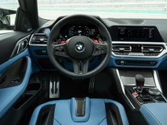 BMW M4. Выпускается с 2020 года. Две базовые комплектации. Цены от 7 470 000 до 7 670 000 руб.Двигатель 3.0, бензиновый. Привод задний и полный. КПП: автоматическая.