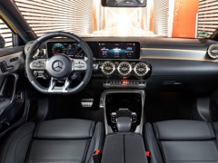 Mercedes-Benz A AMG. Выпускается с 2018 года. Одна базовая комплектация. Цена 4 790 000 руб.Двигатель 2.0, бензиновый. Привод полный. КПП: роботизированная.