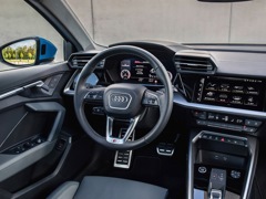 Audi A3 Sedan. Выпускается с 2020 года. Четыре базовые комплектации. Цены от 2 610 000 до 2 986 000 руб.Двигатель 1.4, бензиновый. Привод передний. КПП: автоматическая.