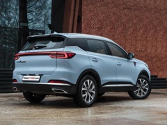 Chery Tiggo 7 Pro MAX (2022). Выпускается с 2022 года. Шесть базовых комплектаций. Цены от 2 720 000 до 3 270 000 руб.Двигатель 1.6, бензиновый. Привод передний и полный. КПП: роботизированная.