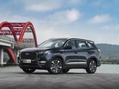 Chery Tiggo 8 Pro MAX. Выпускается с 2023 года. Четыре базовые комплектации. Цены от 3 370 000 до 4 070 000 руб.Двигатель от 1.6 до 2.0, бензиновый. Привод полный. КПП: роботизированная.