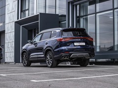 Chery Tiggo 8 Pro MAX. Выпускается с 2023 года. Четыре базовые комплектации. Цены от 3 370 000 до 4 070 000 руб.Двигатель от 1.6 до 2.0, бензиновый. Привод полный. КПП: роботизированная.